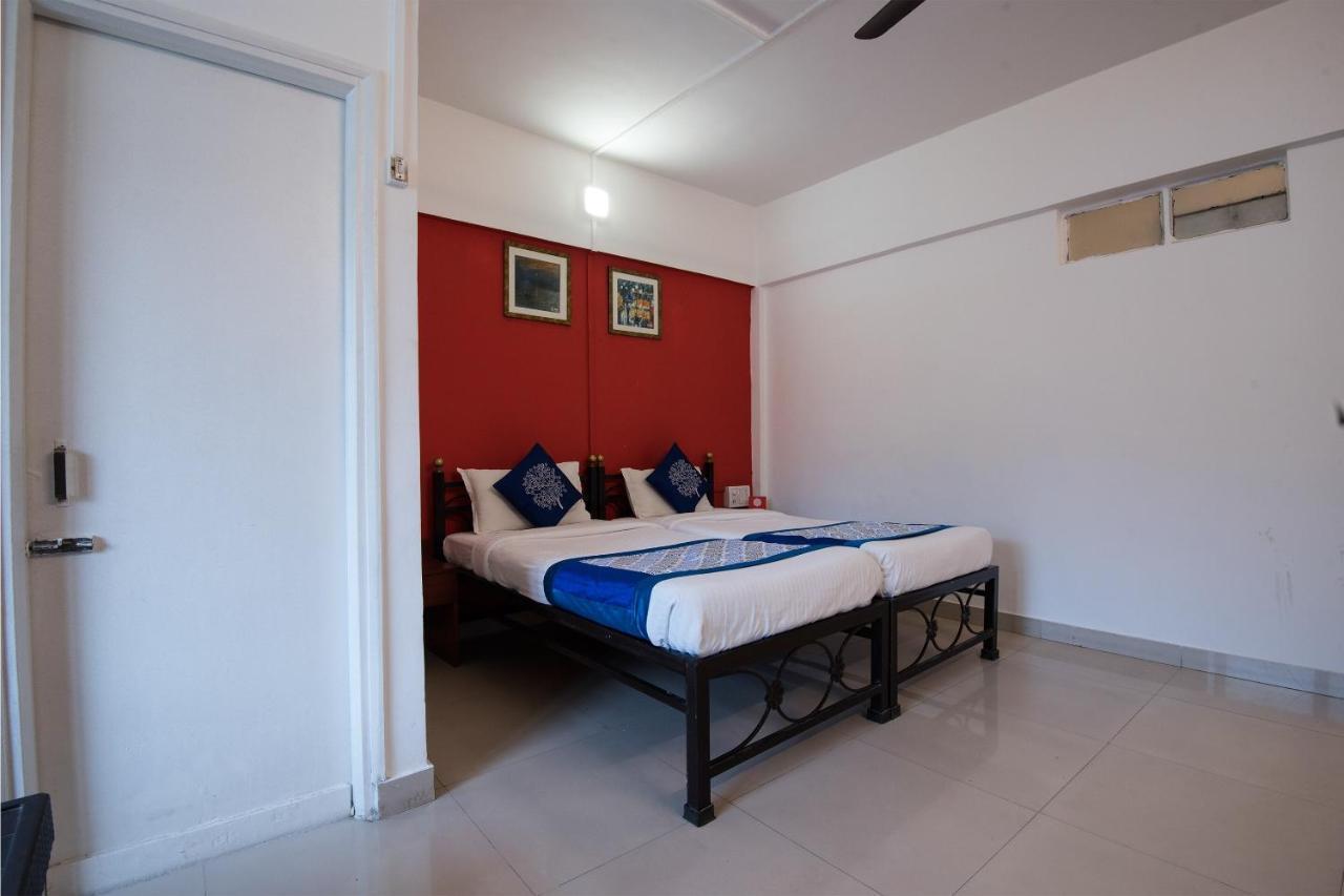 Oyo 1065 Hotel Hmr Royal Inn プネ エクステリア 写真